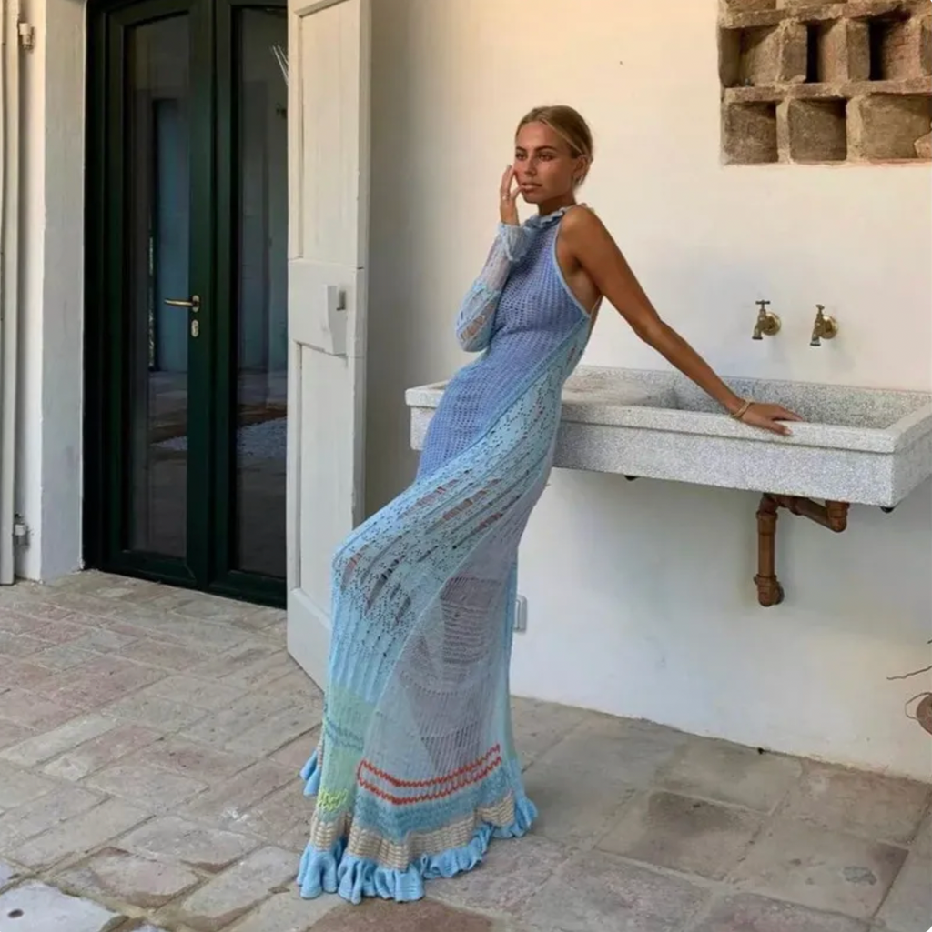 Elevate your style with the Bianca Maxi Dress. This elegant crochet robe is perfect for any occasion, offering a casual yet sophisticated look. Feel luxurious and tasteful in this exclusive piece, crafted with intricate details that allude to the world of art and fashion.