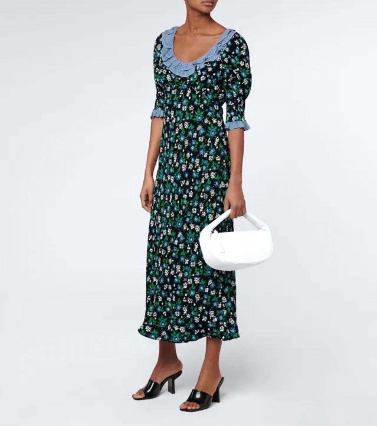 Make a statement in Robe Linde, an elegant, feminine midi dress featuring a retro square collar and chic frill trim. Showcasing a comfortable slim fit and half-sleeves, the delicate floral pattern and intricate design brings classic sophistication to your wardrobe.