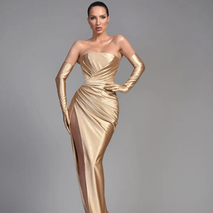 Look like royalty in this elegant Robe Kendy strapless sheath prom dress. With a half-sleeve design, it's sure to make a statement at any formal event. The lace-up court train and floor-length skirt add an extra air of sophistication that will have heads turning. Get ready to be crowned fashion queen!