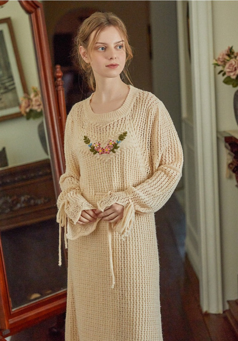 This beautifully crafted Robe en Crochet Bridgette boasts intricate vintage embroidery and a delicate hollow out design. Made from high-quality knitted fabric, it offers both style and comfort, making it a perfect addition to any wardrobe. Perfect for any occasion, this long pullover dress exudes elegance and charm.