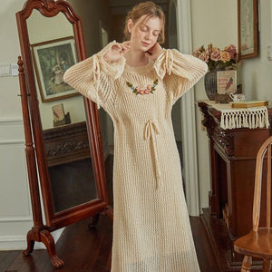 This beautifully crafted Robe en Crochet Bridgette boasts intricate vintage embroidery and a delicate hollow out design. Made from high-quality knitted fabric, it offers both style and comfort, making it a perfect addition to any wardrobe. Perfect for any occasion, this long pullover dress exudes elegance and charm.