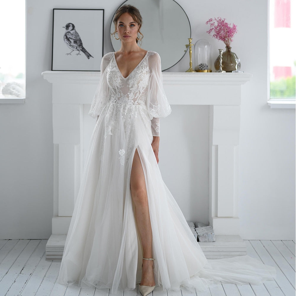 Indulge in the timeless elegance of the Robe Danica. Designed with exquisite bridal lace, this white gown exudes sophistication and grace. Perfect for any special occasion, it will make you feel like the belle of the ball, radiating beauty and sophistication. Experience luxury and grace in every step.