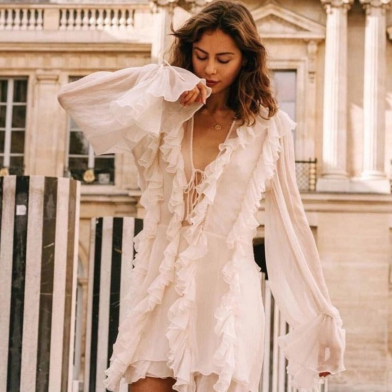 Introducing the Robe Iris, a must-have addition to your wardrobe. The Iris Balloon Sleeve Frill Mini Dress is designed to make you stand out with its unique balloon sleeves and frill detailing. Stay stylish and effortlessly chic with this beautiful dress.