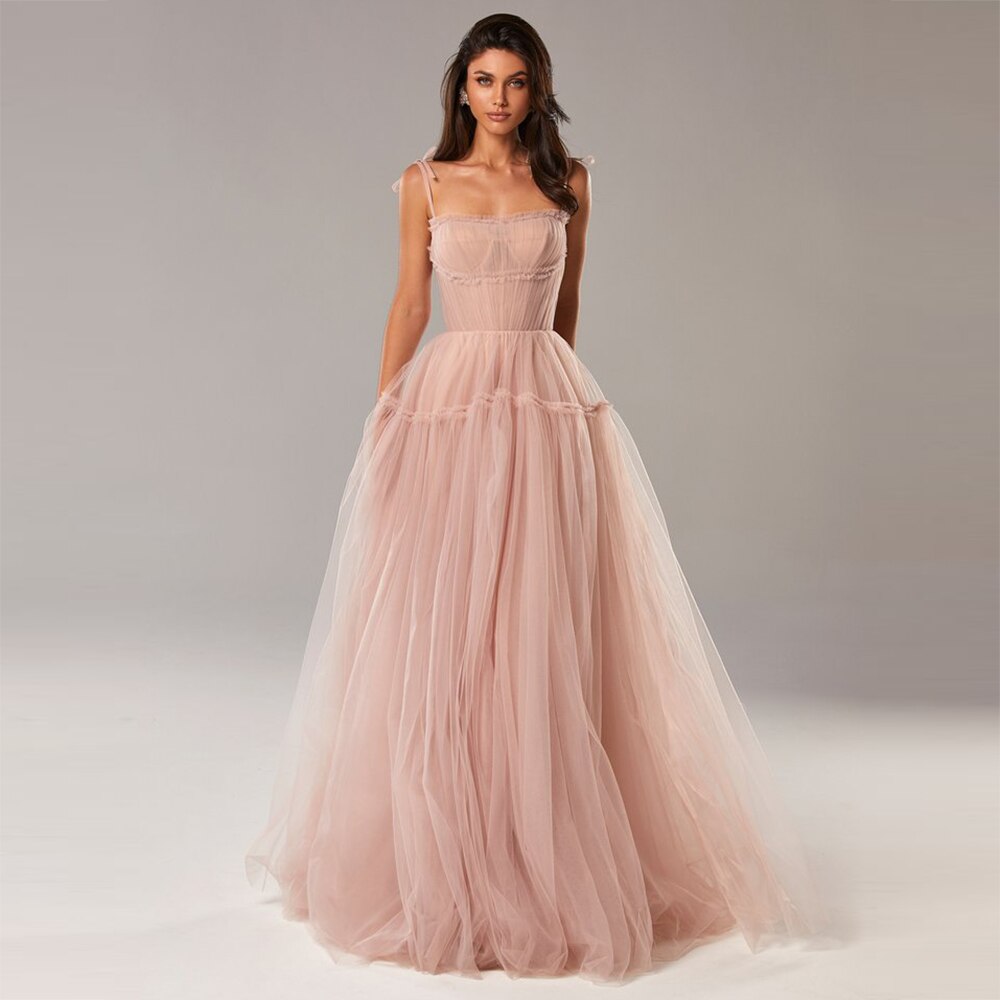 Look and feel glamorous in this stunning pink mermaid cocktail gown. Featuring a line sweet details, Robe Terry is designed to make you shine in any setting. With its amazing design, you will surely turn heads wherever you go.